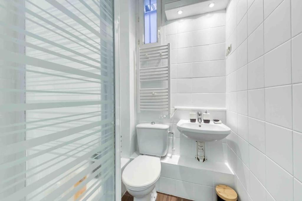 Paris Gentilly Appartement Tout Equipe - Rer B Экстерьер фото